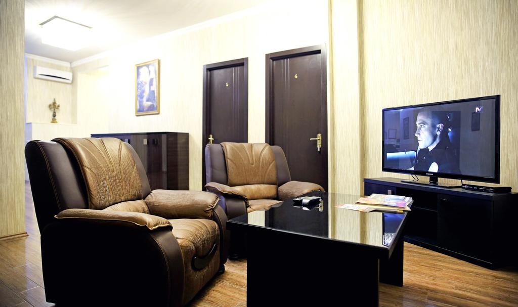 Rondo Hotel Tbilisi Exterior photo